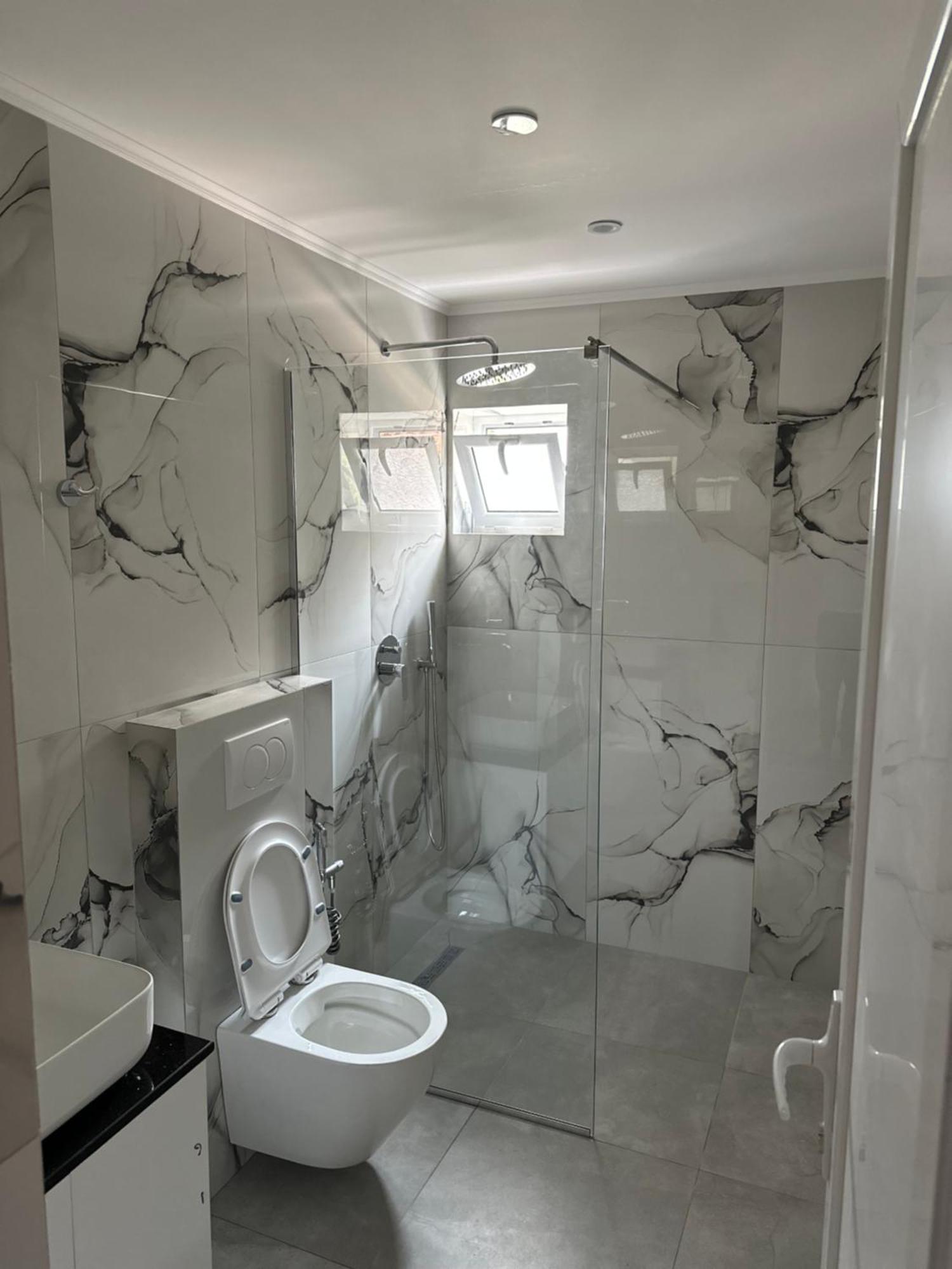 Sali Hasani Apartamento